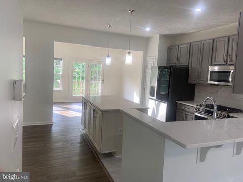 227 WOODSTREAM BOULEVARD STAFFORD VA 22556