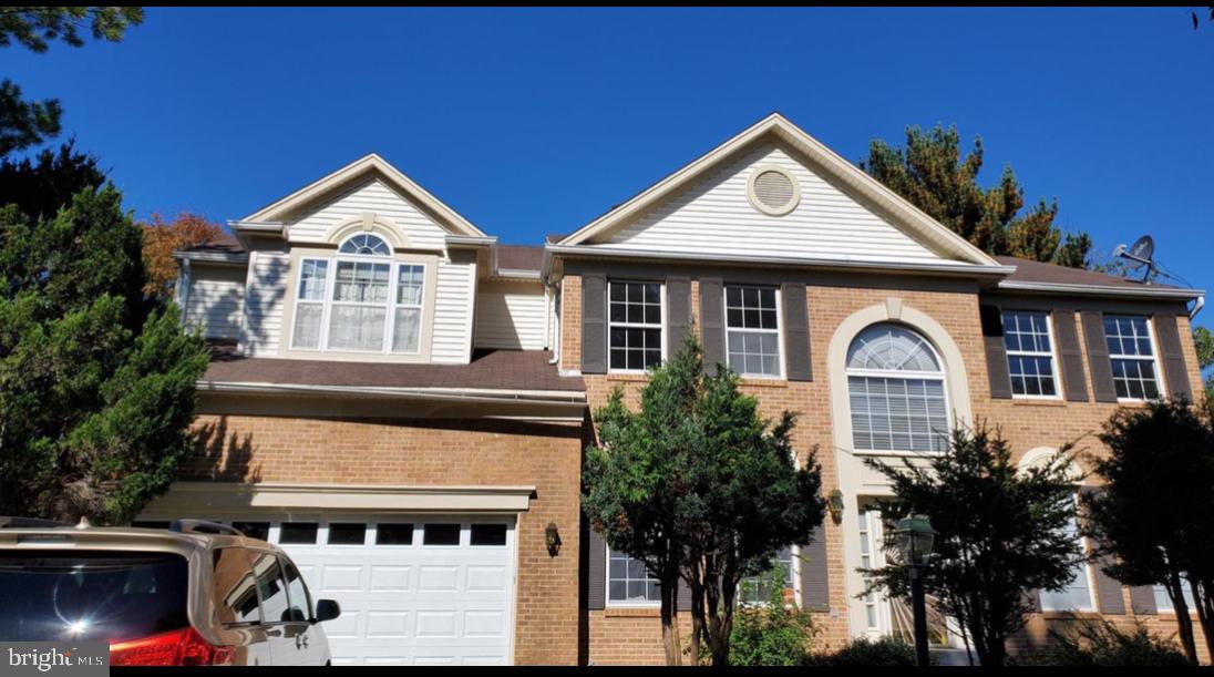 ENTERPRISE ESTATES - Residential Lease
