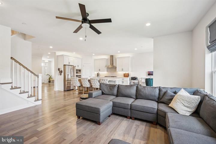 WILLISTOWN POINT - Residential