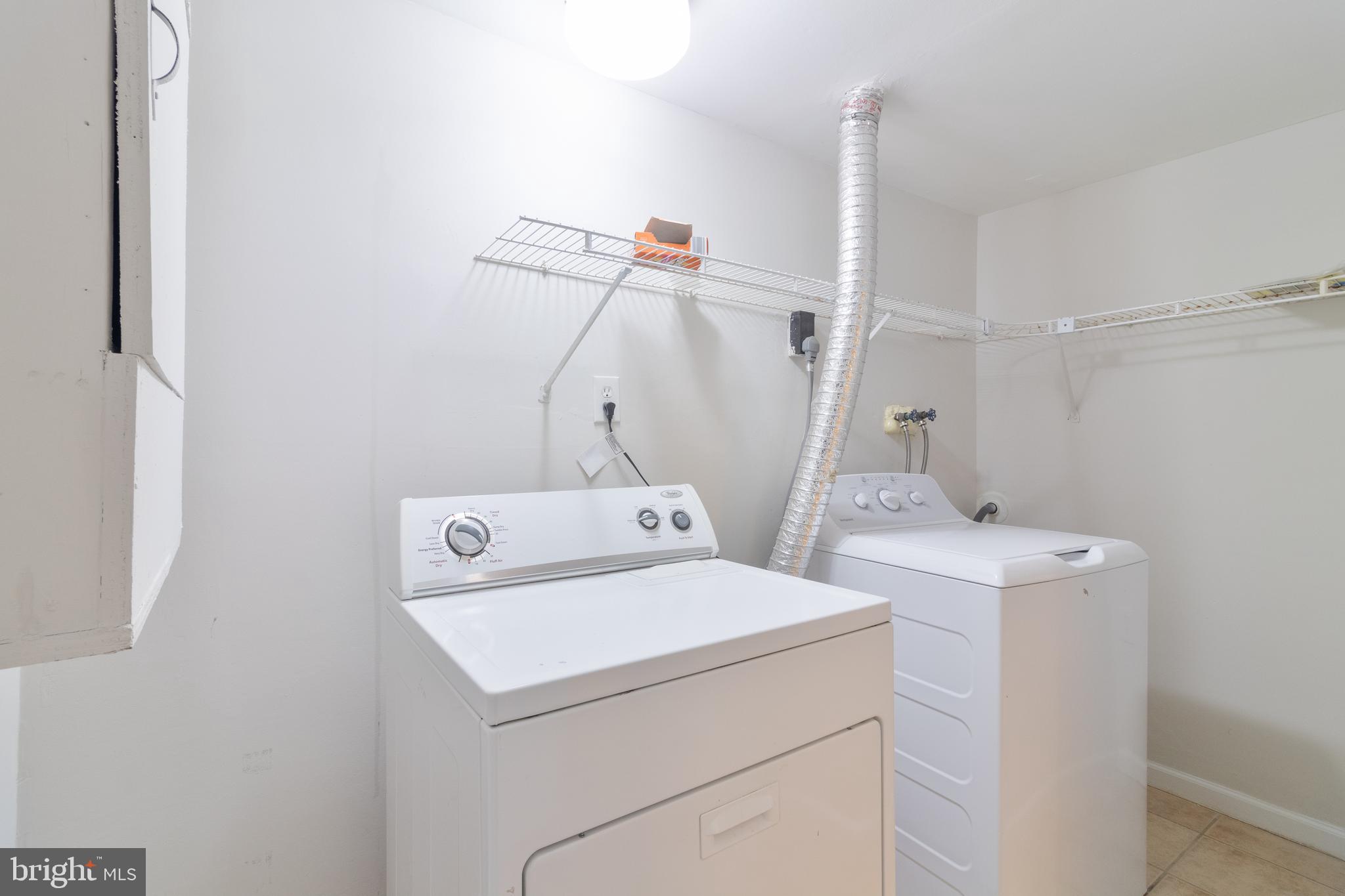 GEORGETOWN WOODS - Residential Lease