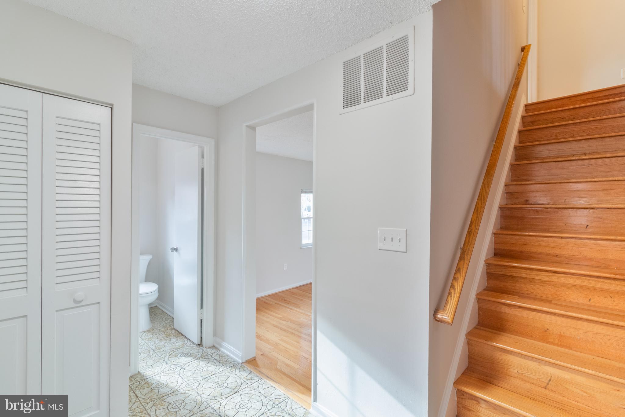 GEORGETOWN WOODS - Residential Lease