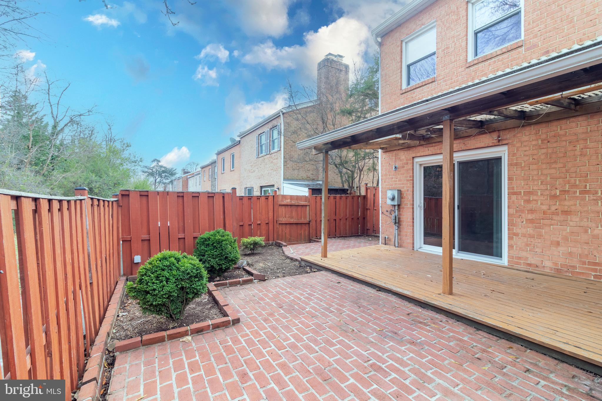 GEORGETOWN WOODS - Residential Lease