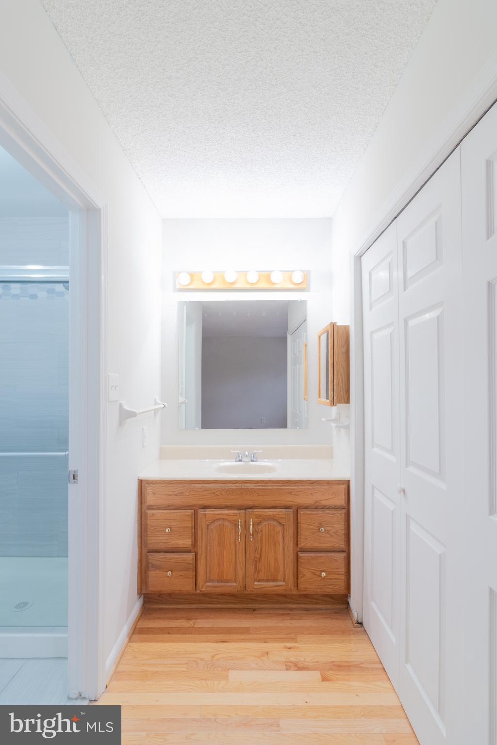 GEORGETOWN WOODS - Residential Lease