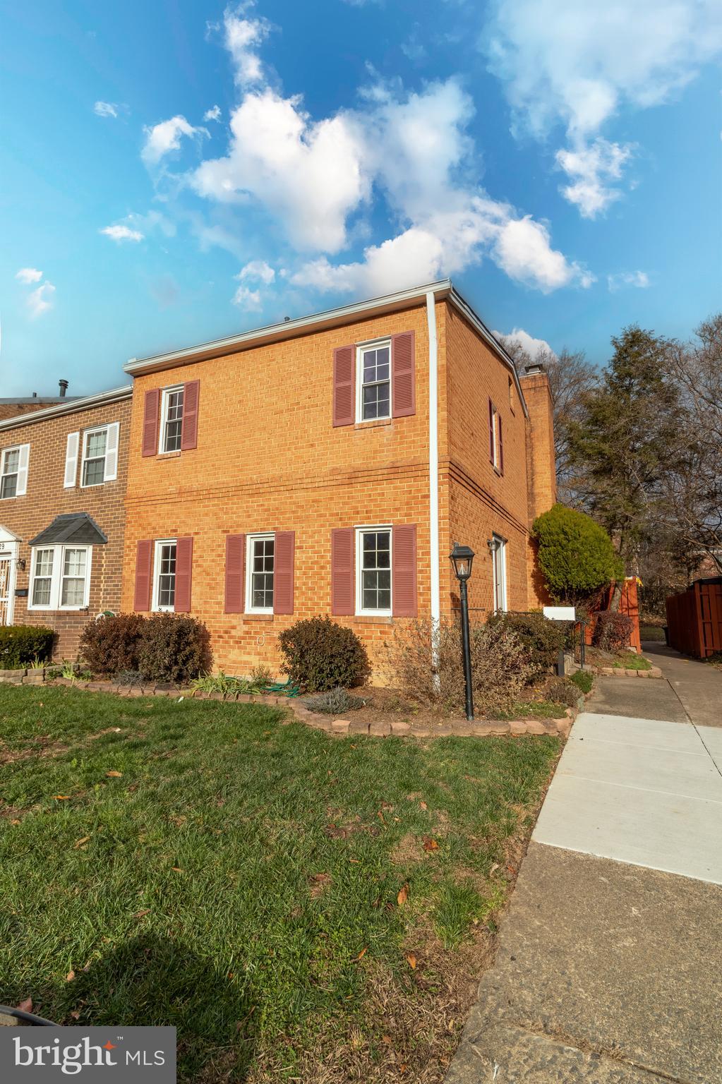 GEORGETOWN WOODS - Residential Lease