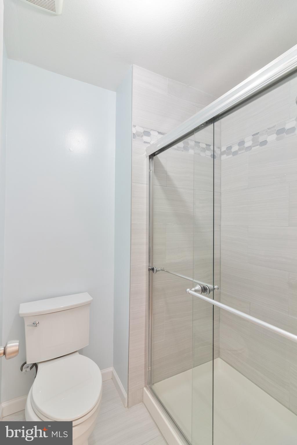 GEORGETOWN WOODS - Residential Lease