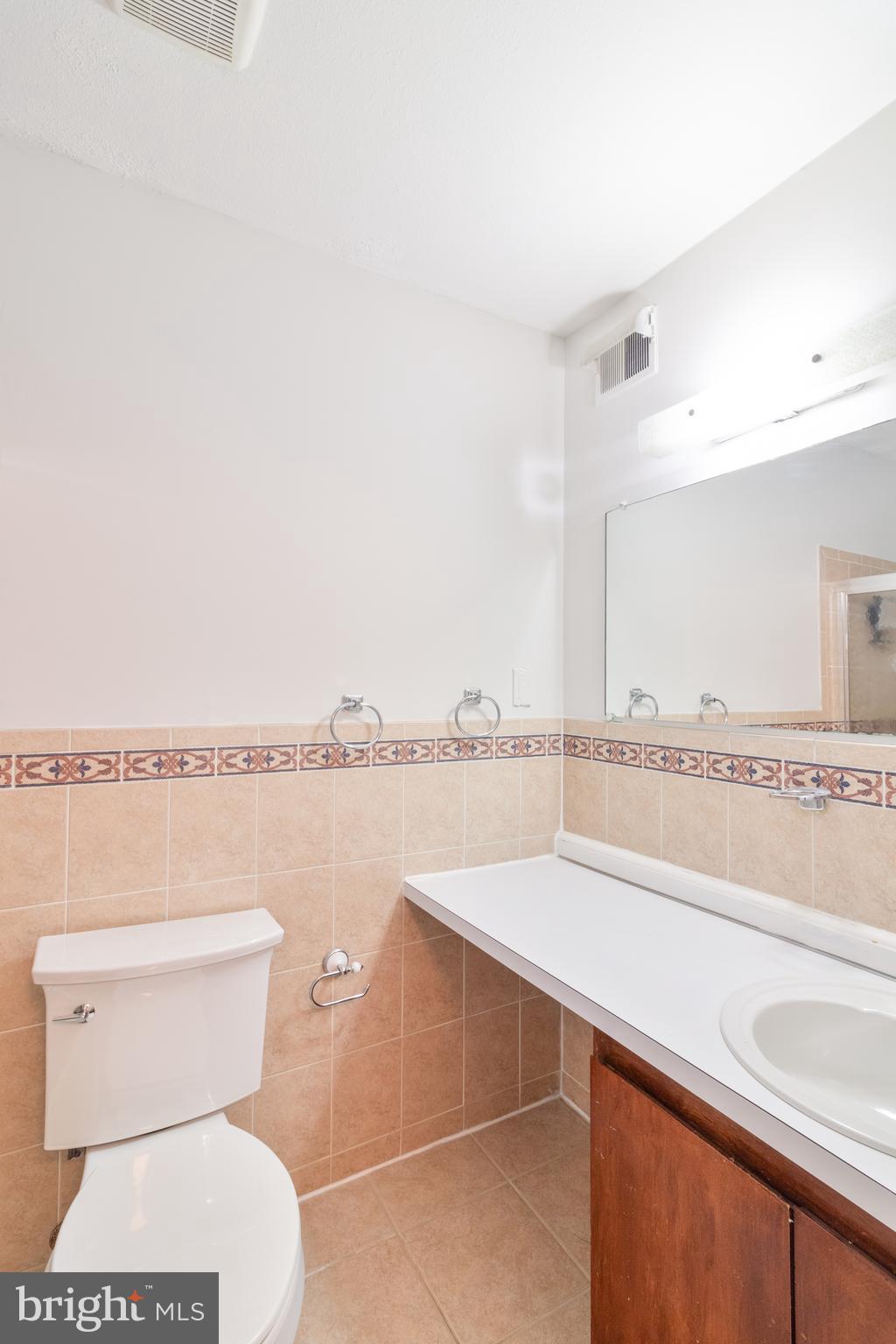 GEORGETOWN WOODS - Residential Lease