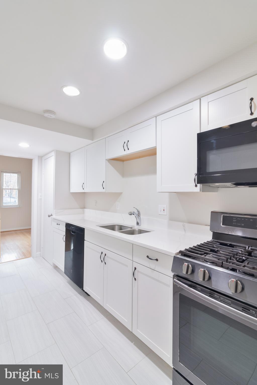 GEORGETOWN WOODS - Residential Lease