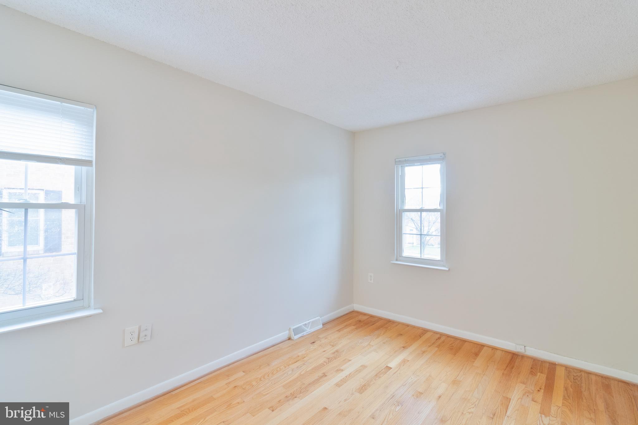 GEORGETOWN WOODS - Residential Lease