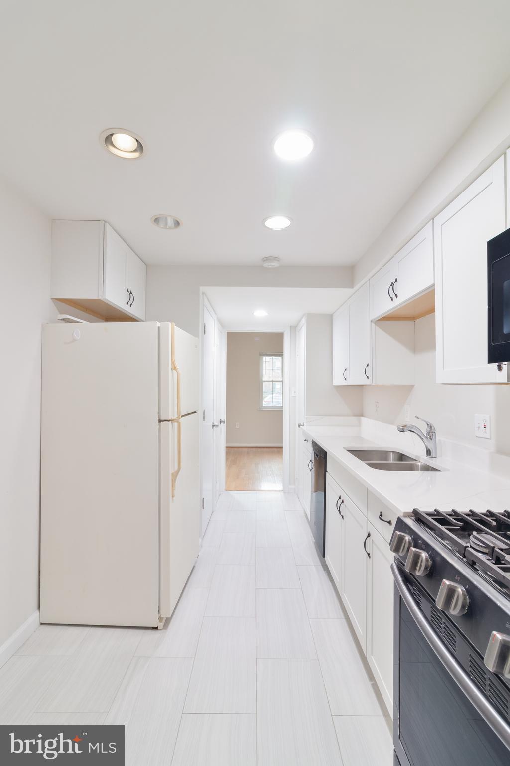 GEORGETOWN WOODS - Residential Lease