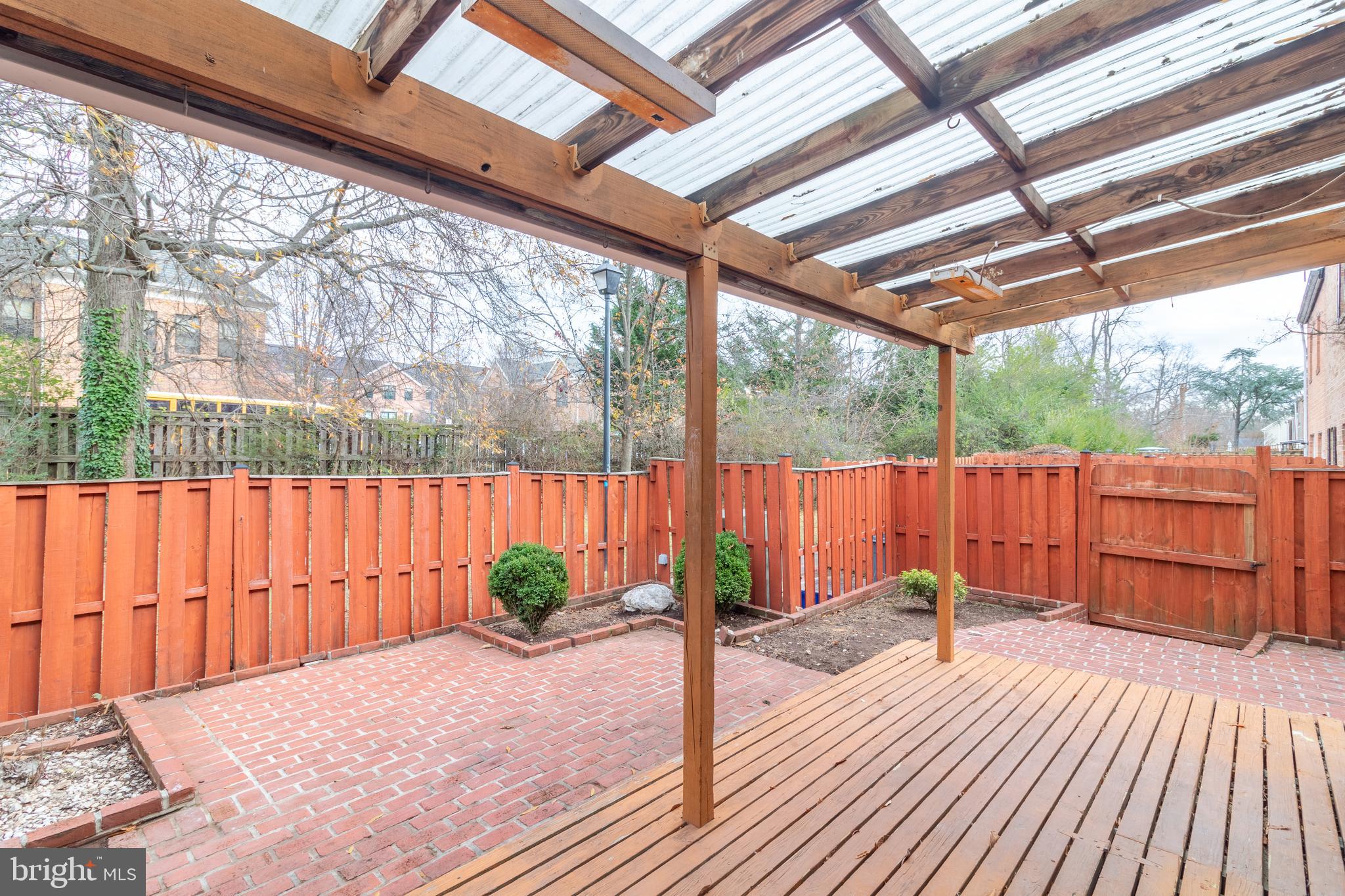 GEORGETOWN WOODS - Residential Lease