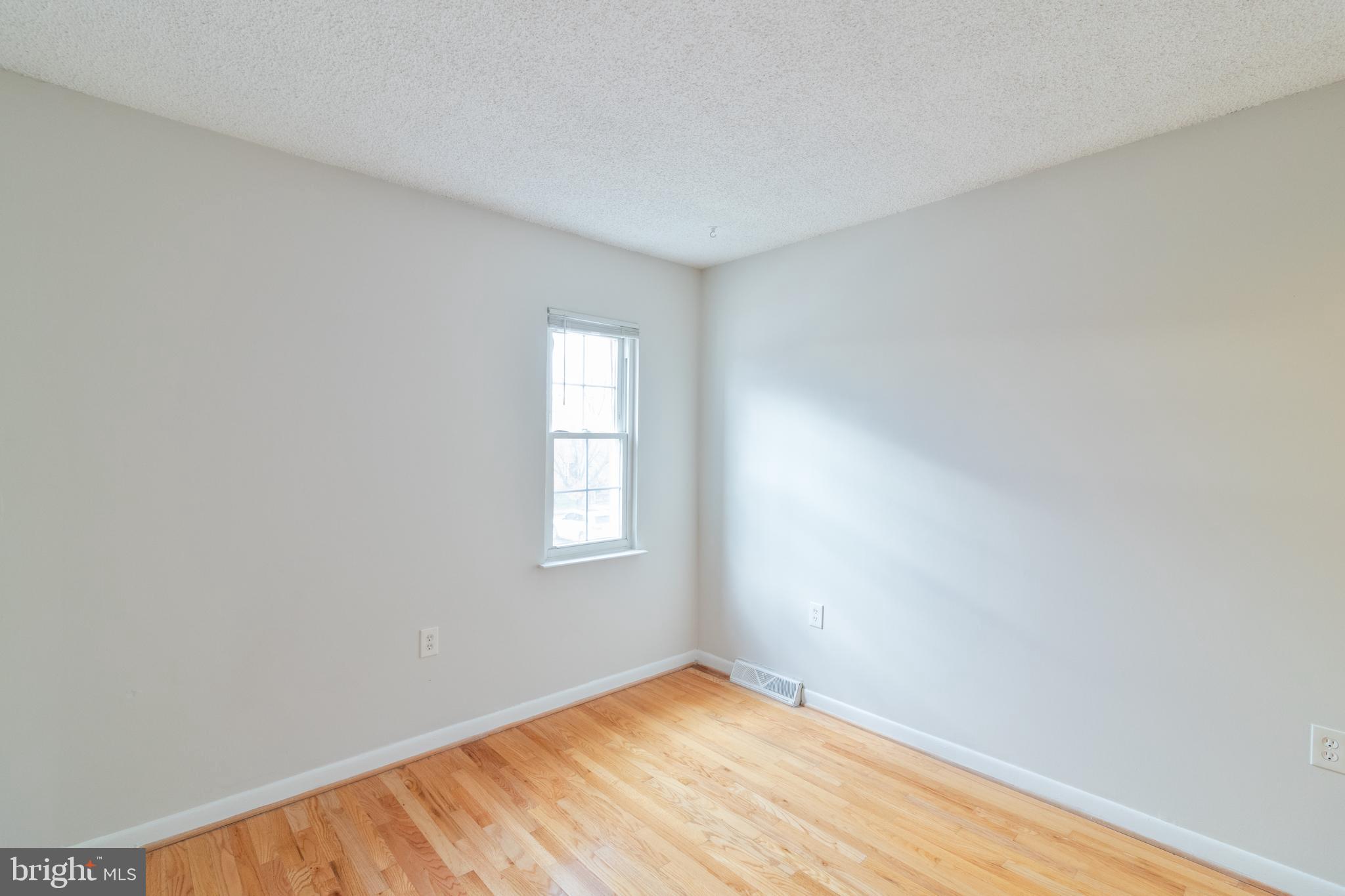 GEORGETOWN WOODS - Residential Lease