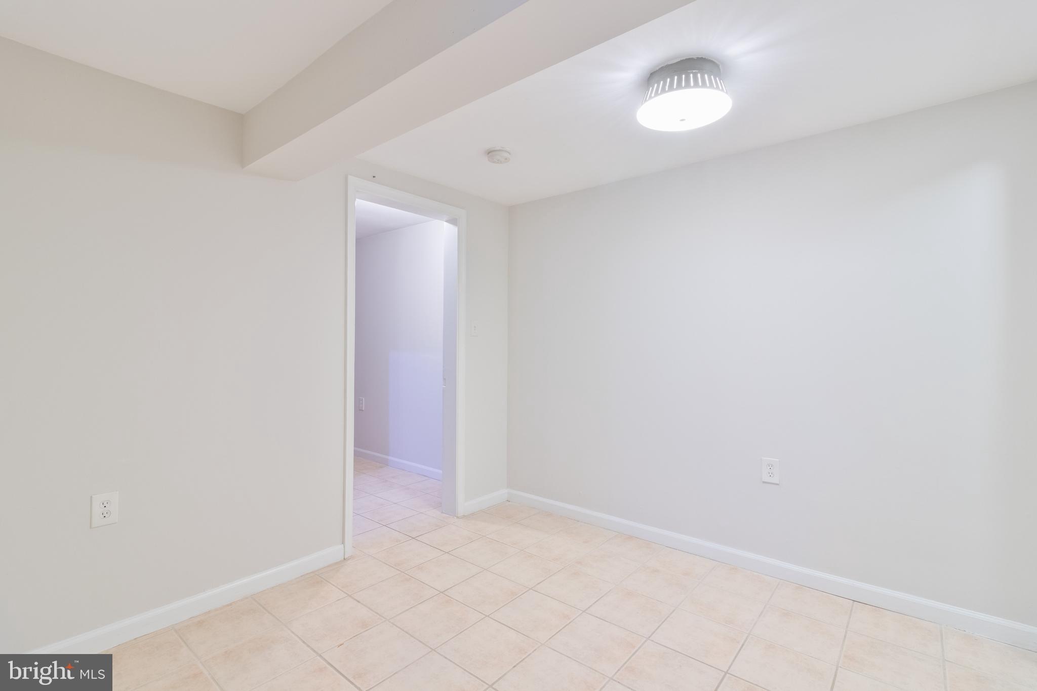 GEORGETOWN WOODS - Residential Lease