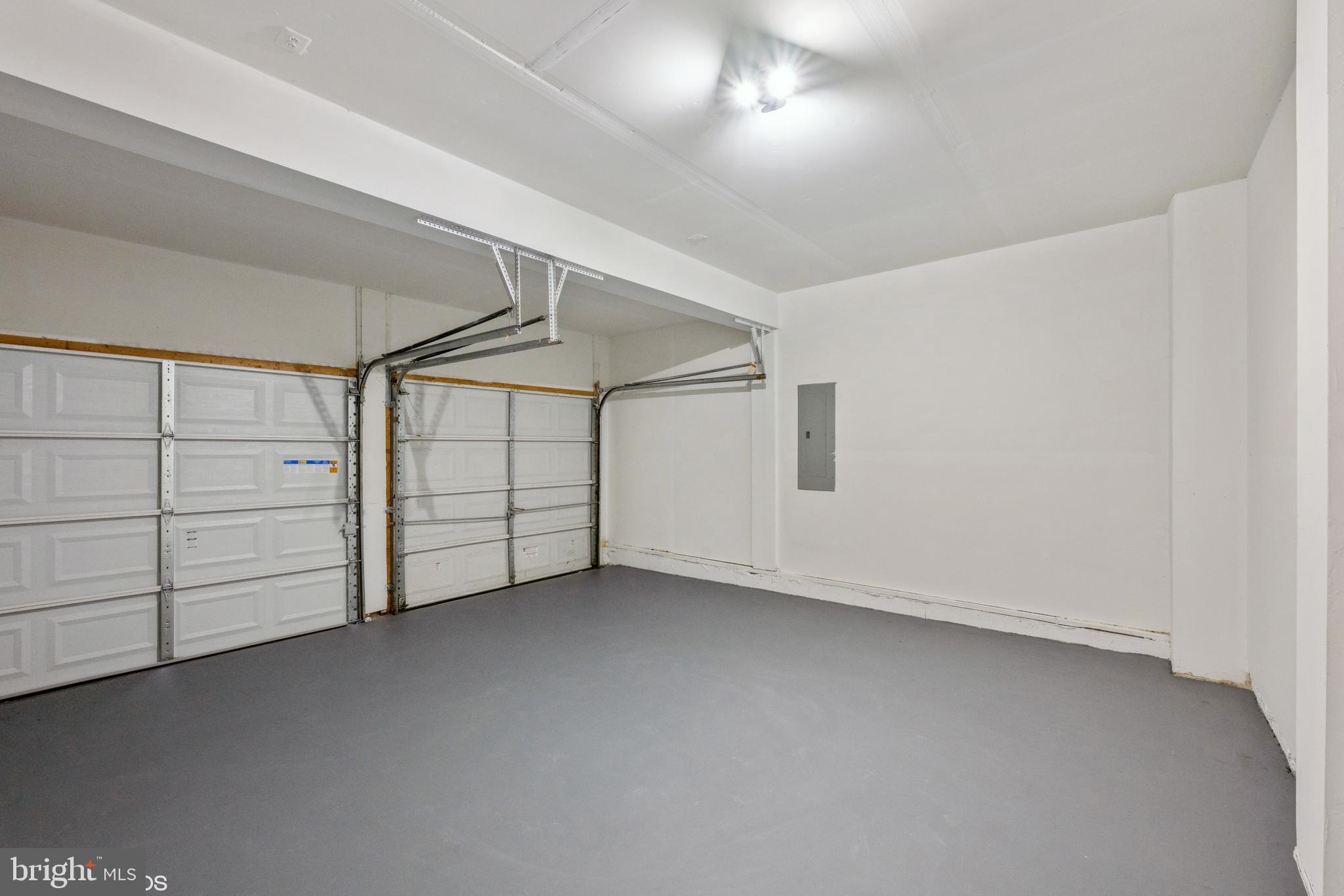 LOCUST HILL - Residential