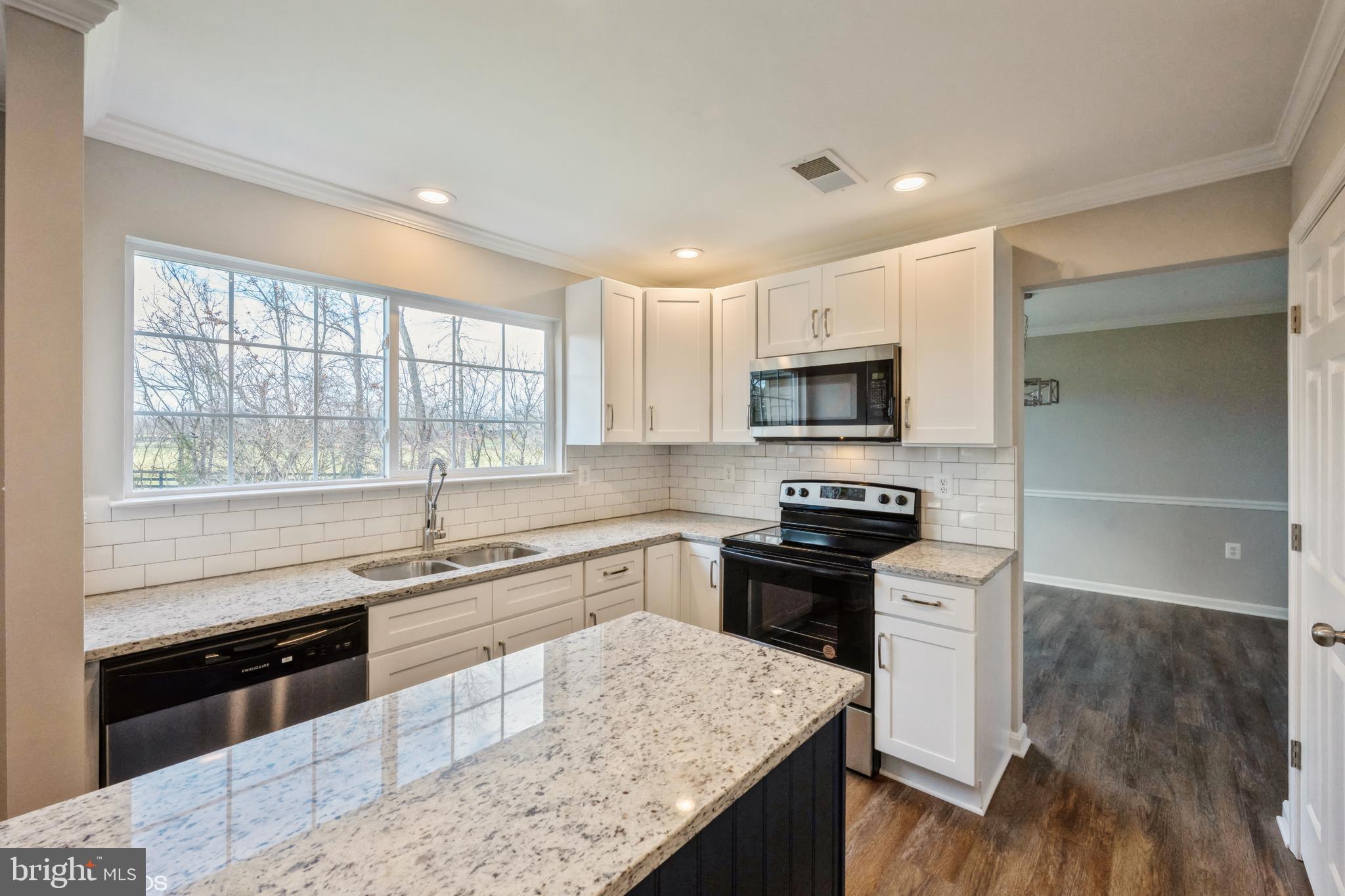 LOCUST HILL - Residential