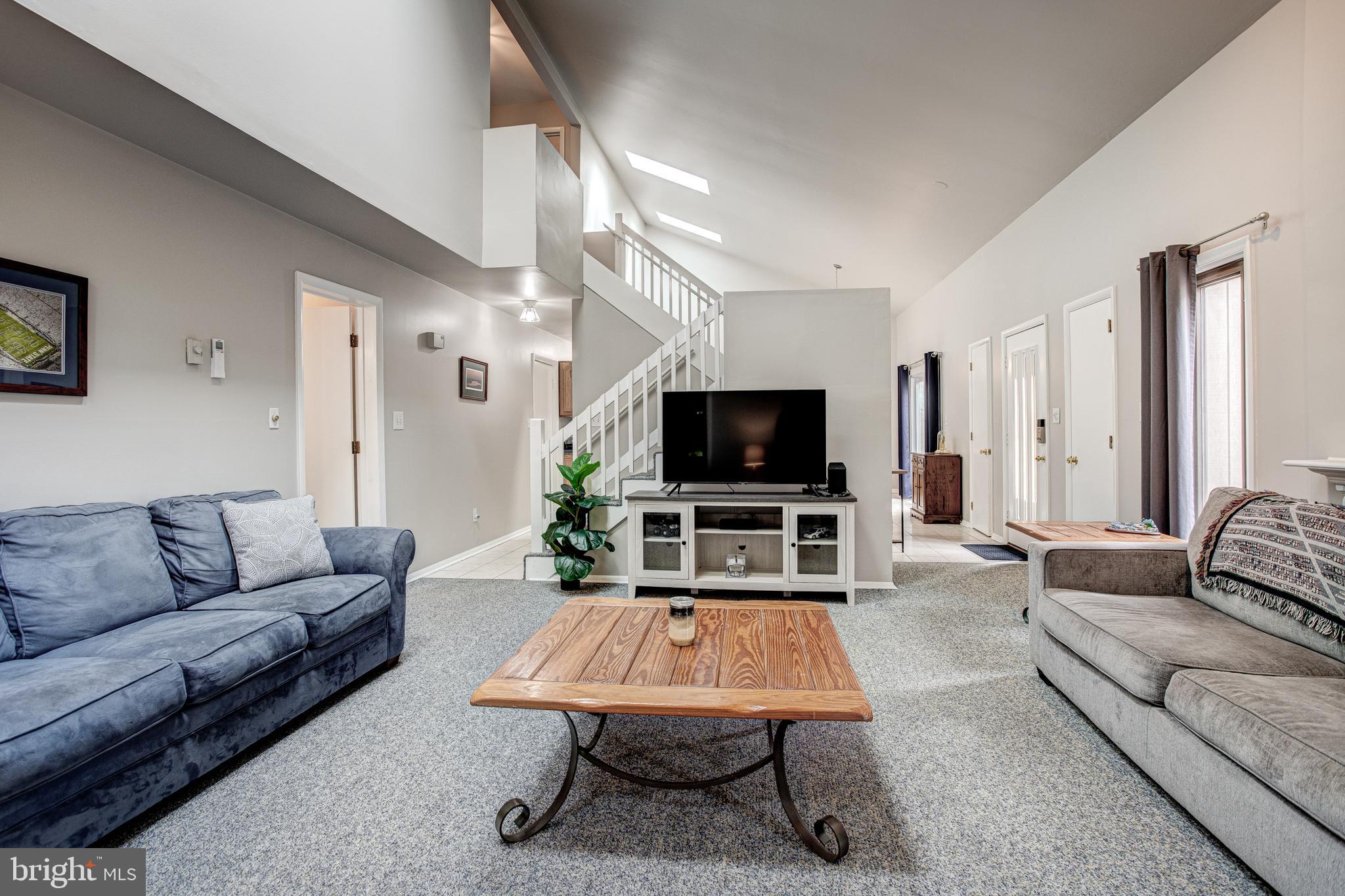 AARON VILLAGE - Residential