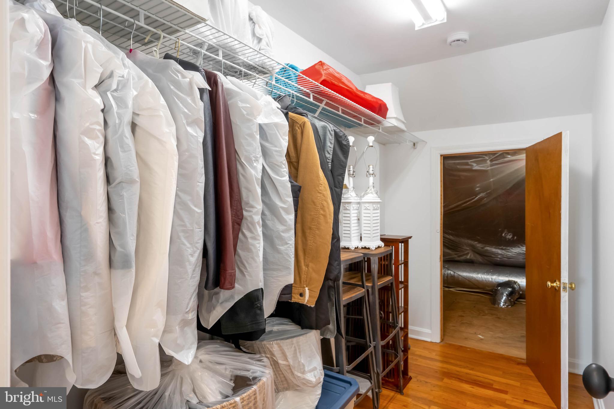 MILL POND ACRES (1) - Residential