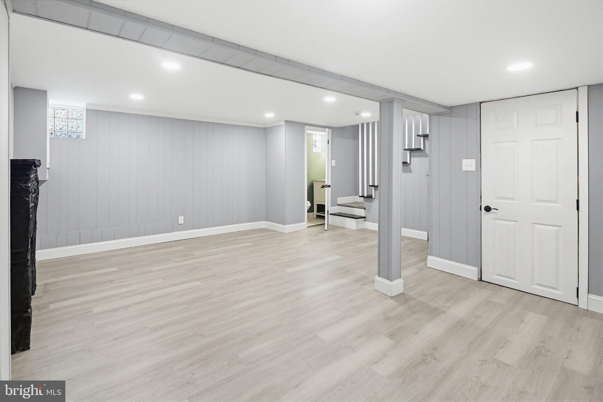 CARROLL-SOUTH HILTON - Residential