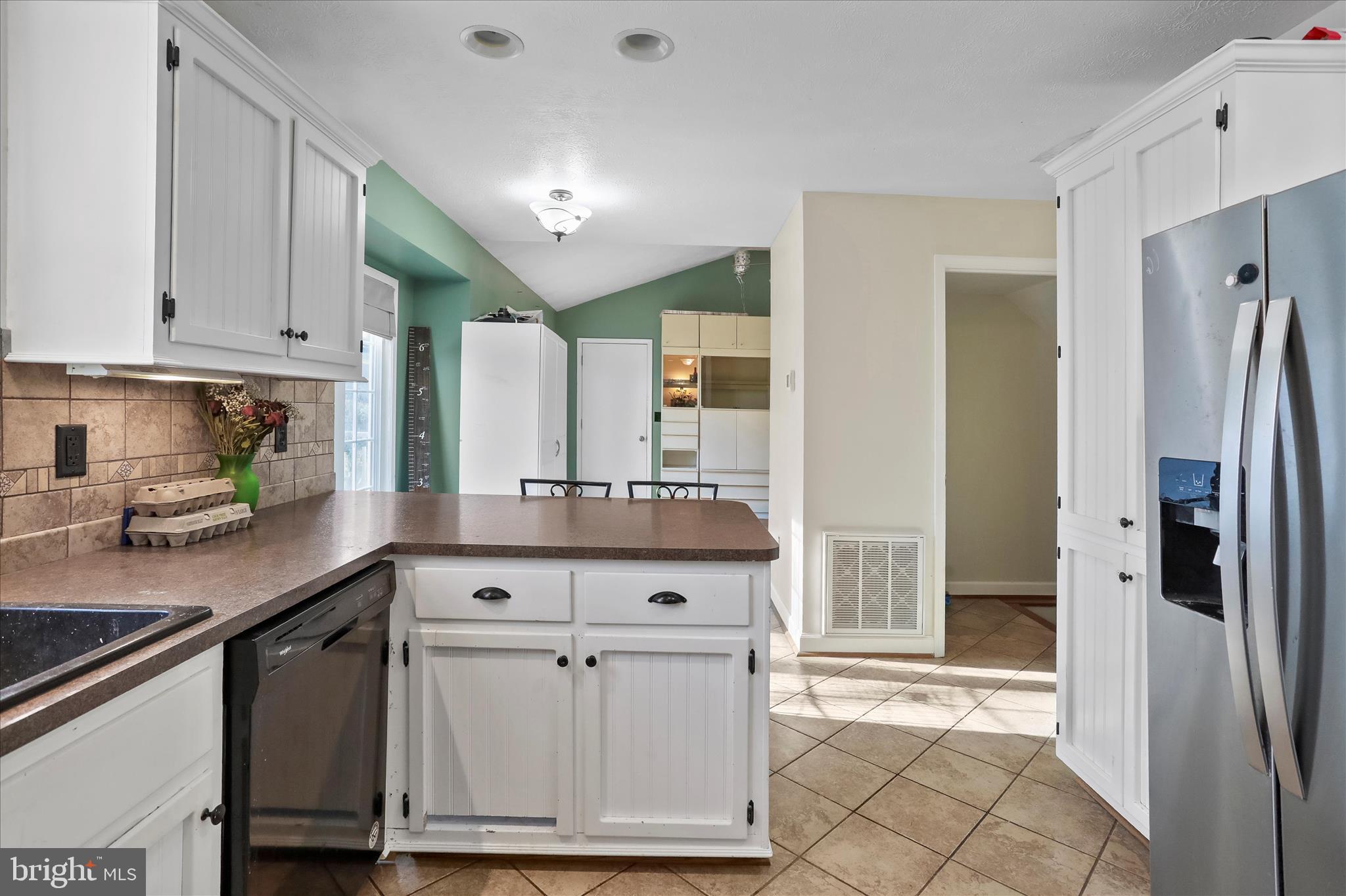 RIDGE HOLLOW ESTATES - Residential