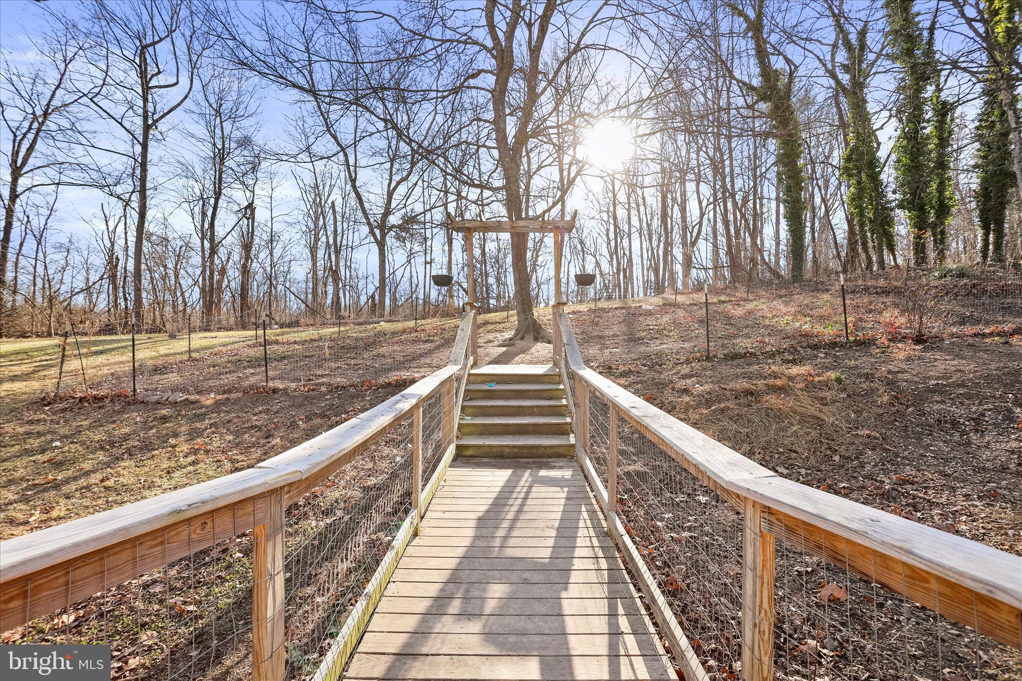 RIDGE HOLLOW ESTATES - Residential