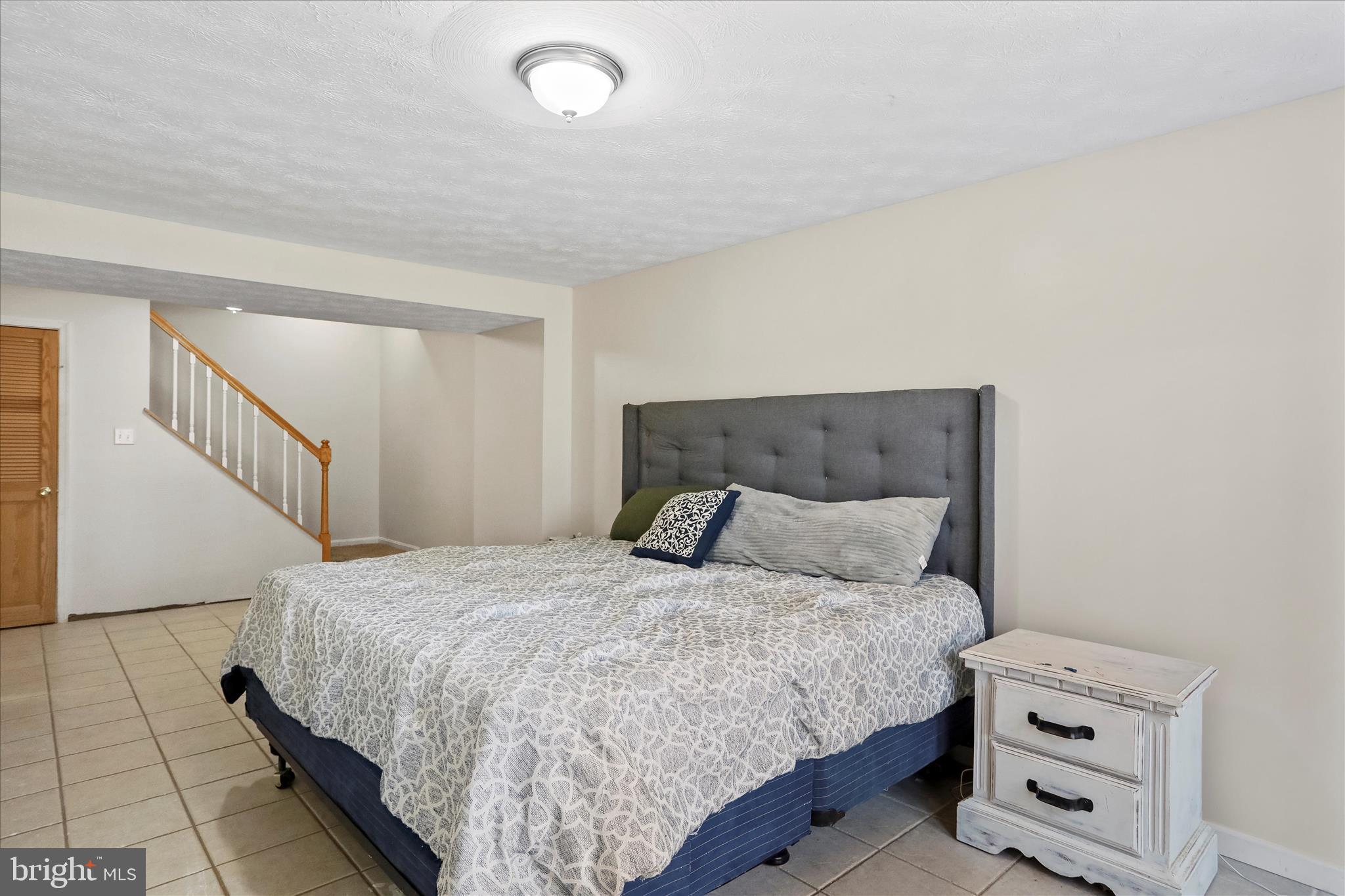 RIDGE HOLLOW ESTATES - Residential