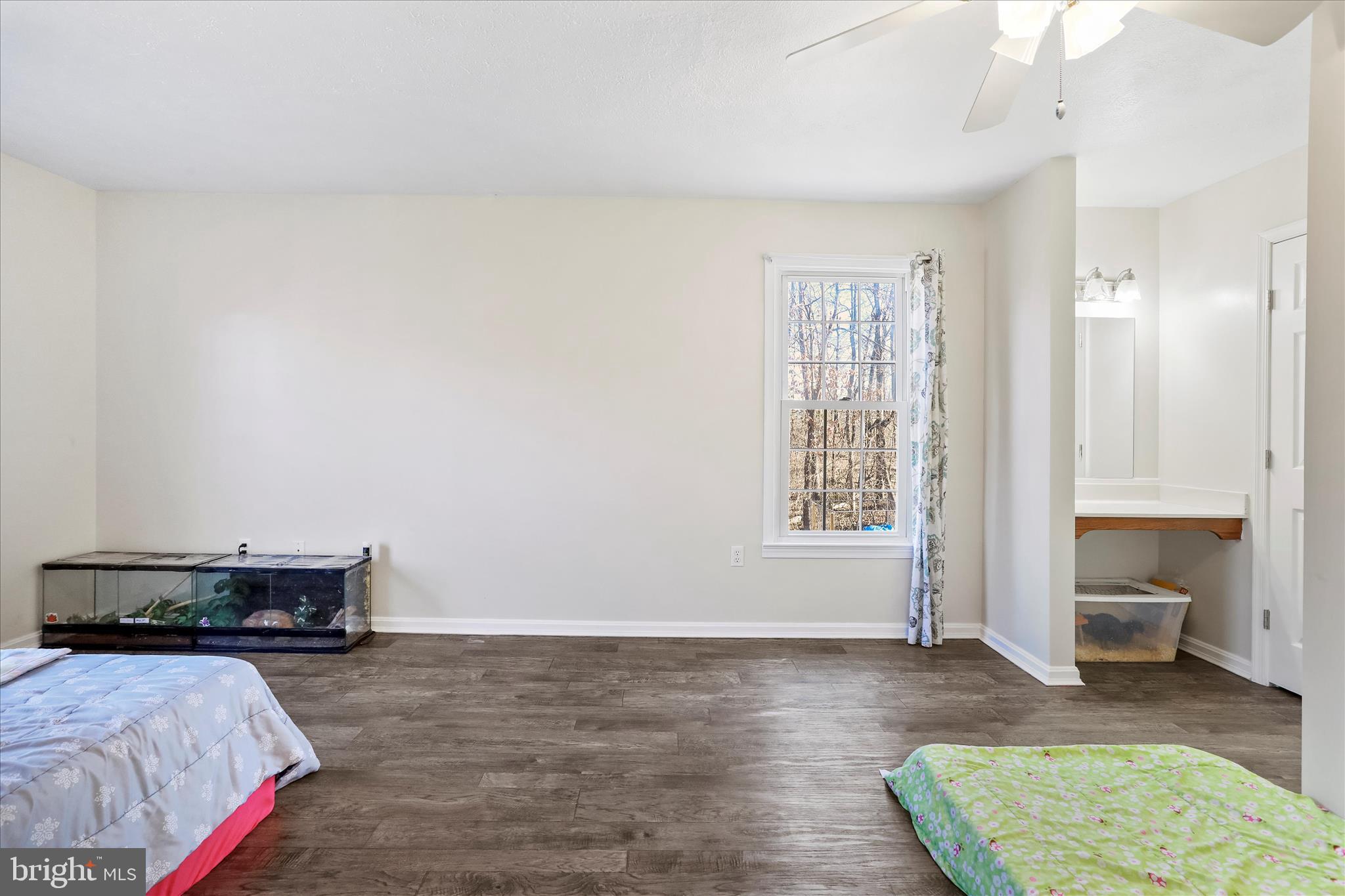 RIDGE HOLLOW ESTATES - Residential