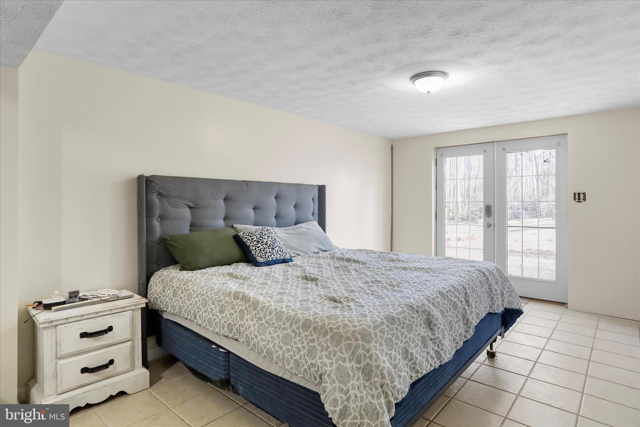 RIDGE HOLLOW ESTATES - Residential