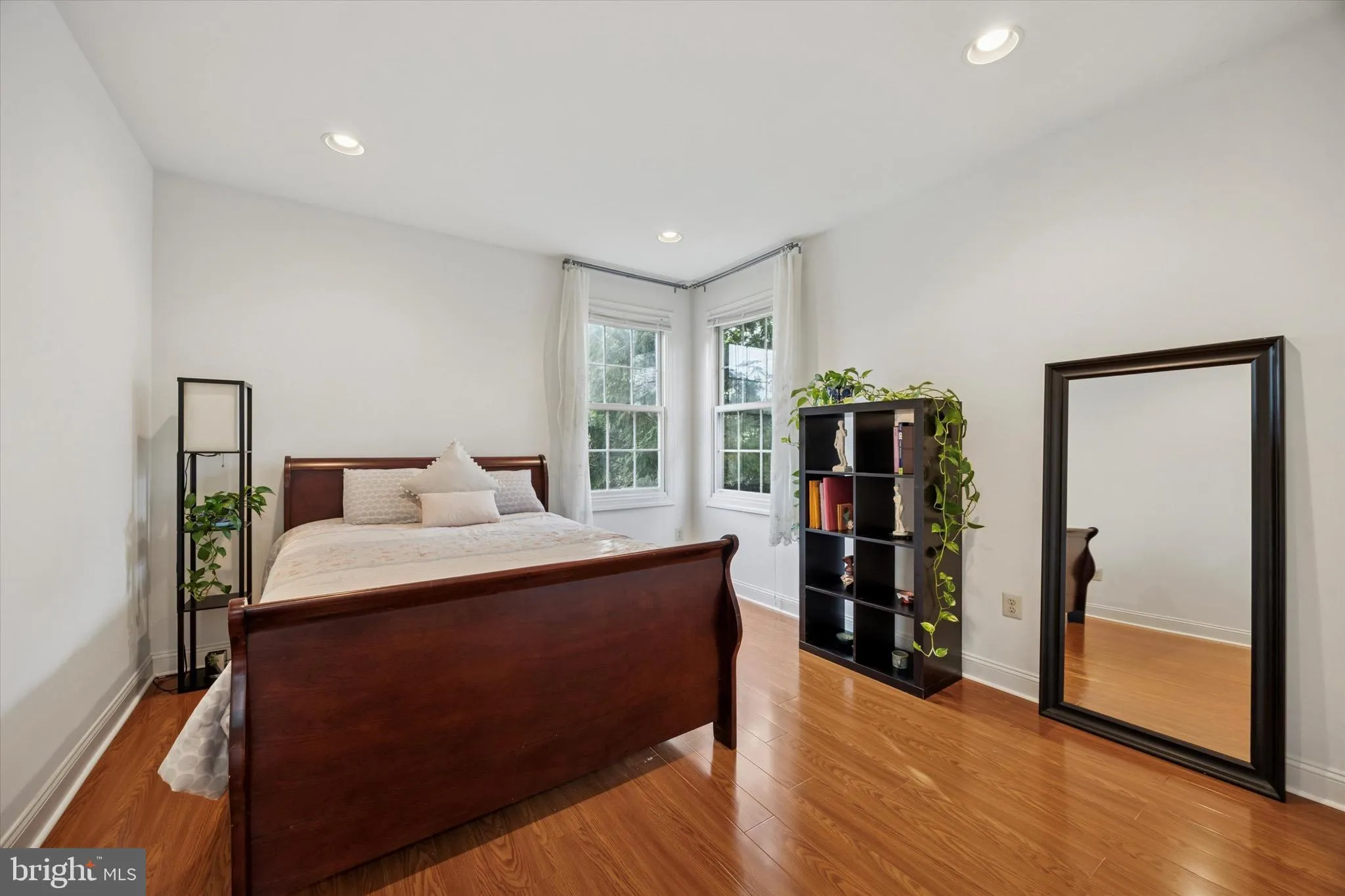 Ambler, Pennsylvania 19002, United States, 3 Bedrooms Bedrooms, ,3 BathroomsBathrooms,Residential,Active,212621