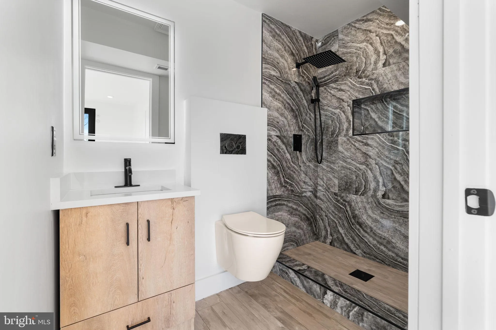 Additional image 55 of 2504 41st Street NW Unit 8, Washington, DC 20007