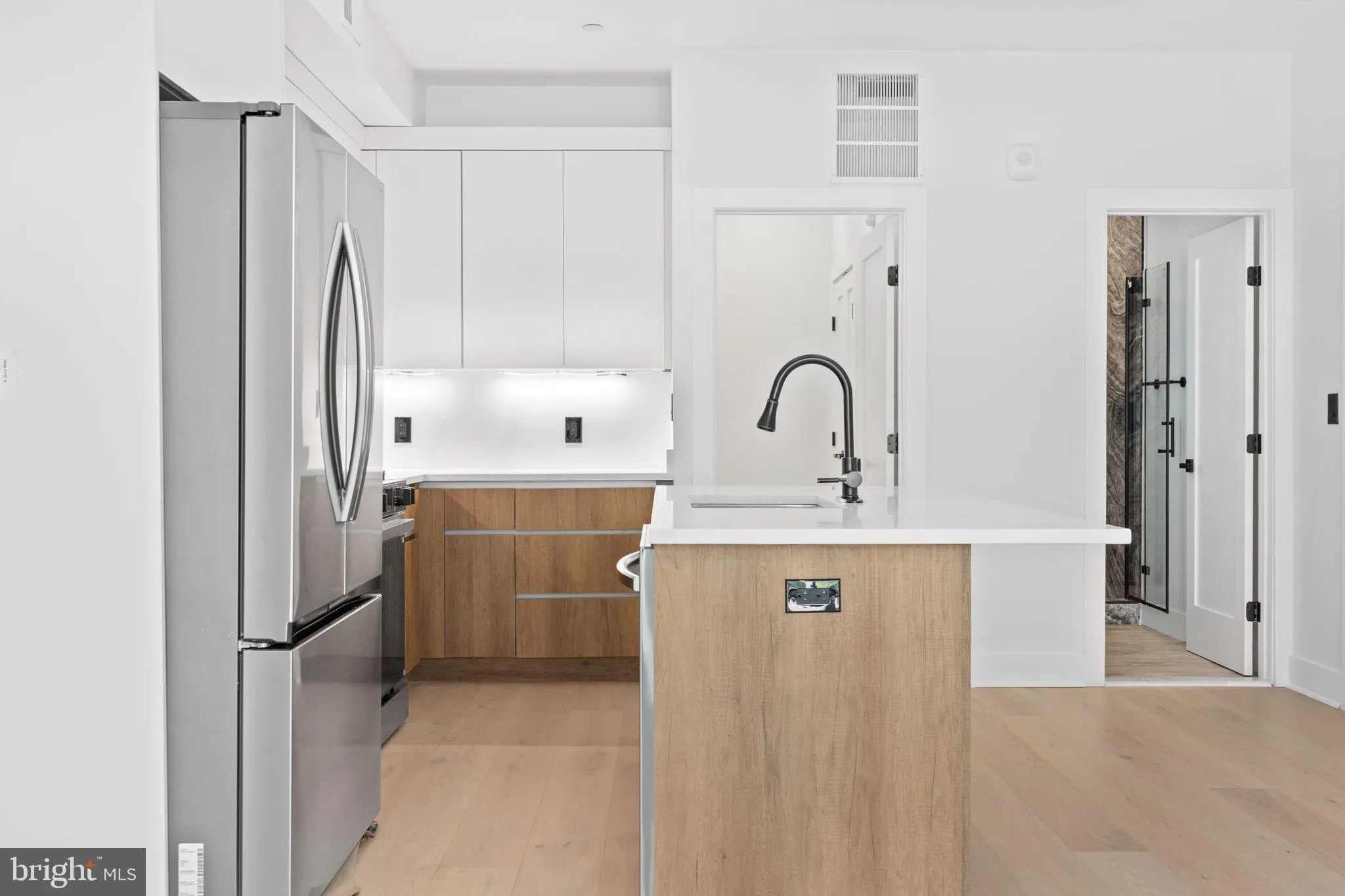 Additional image 39 of 2504 41st Street NW Unit 8, Washington, DC 20007