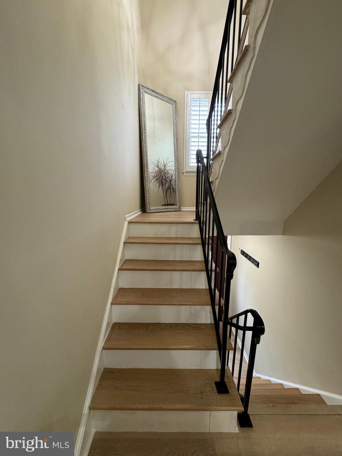 LAKE BRADDOCK - Residential