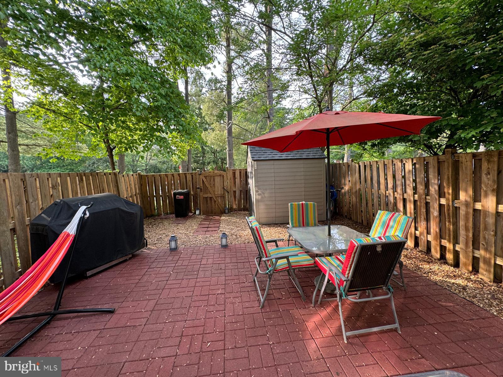 LAKE BRADDOCK - Residential