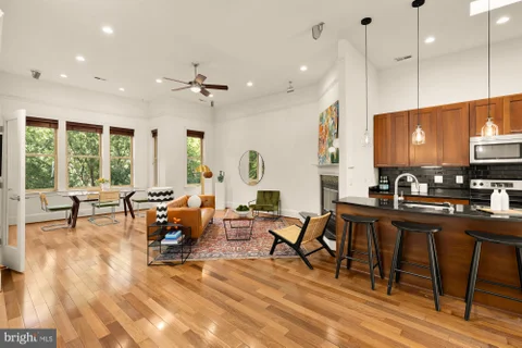 MLS: DCDC2276180