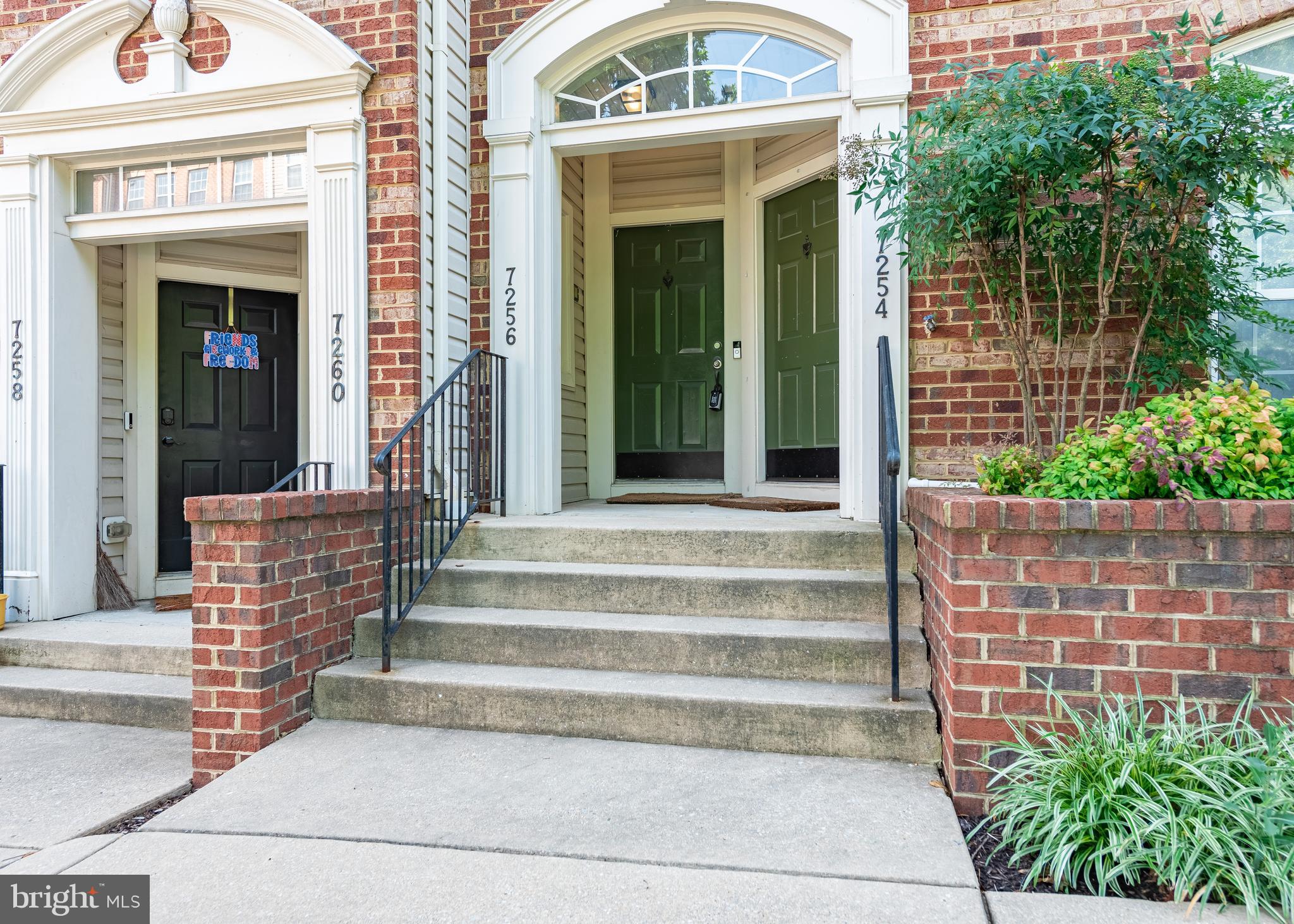 ELKRIDGE CROSSING - Residential