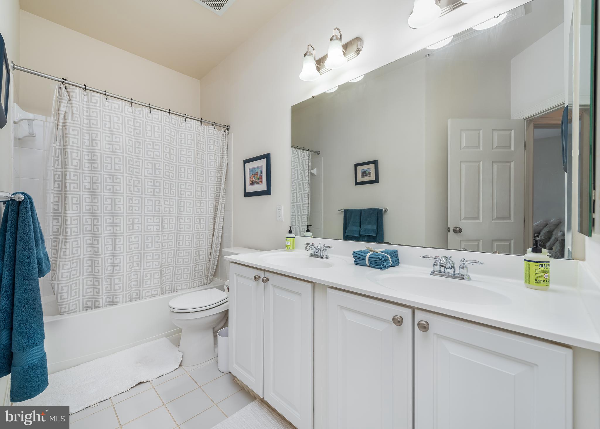 ELKRIDGE CROSSING - Residential