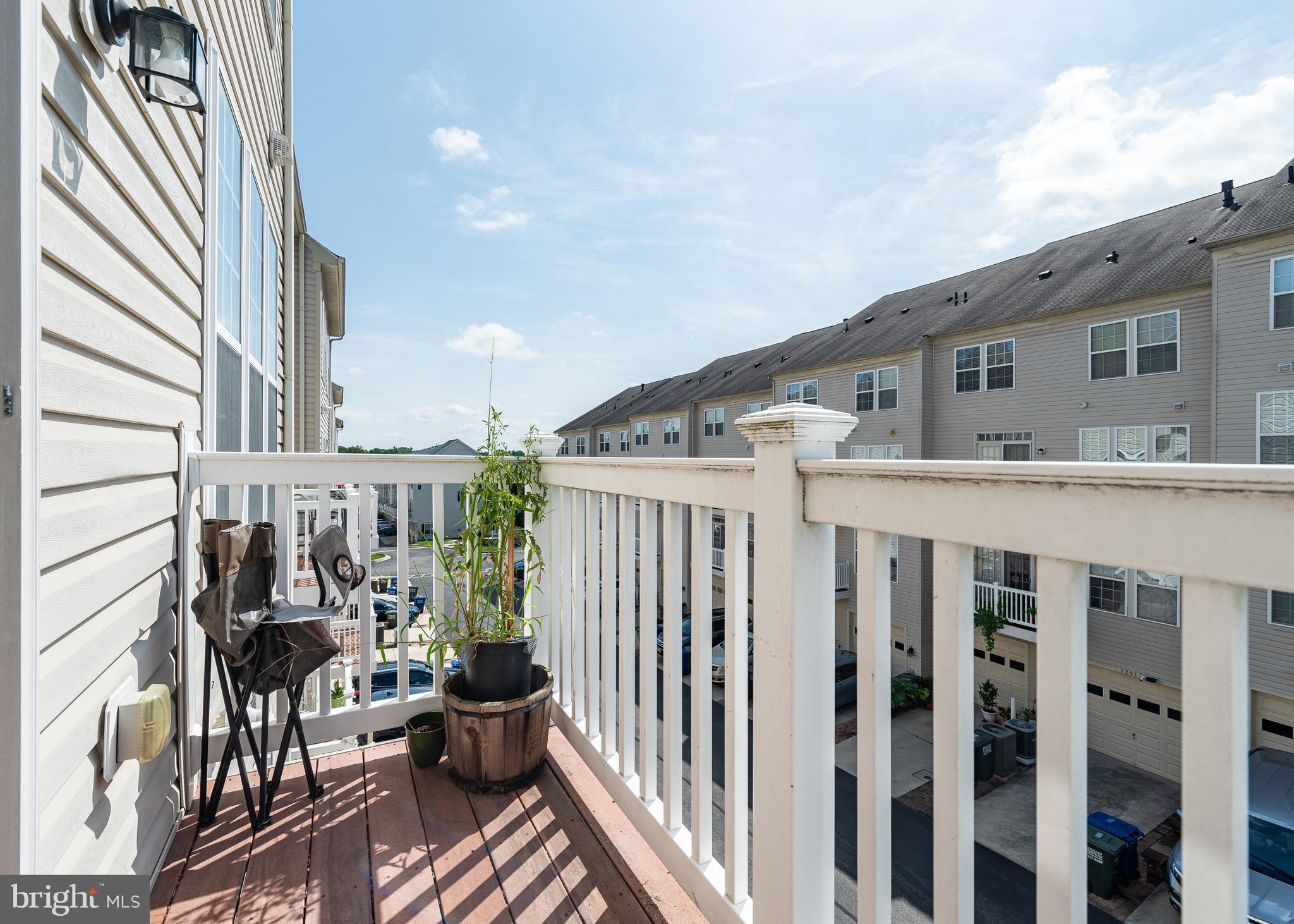 ELKRIDGE CROSSING - Residential