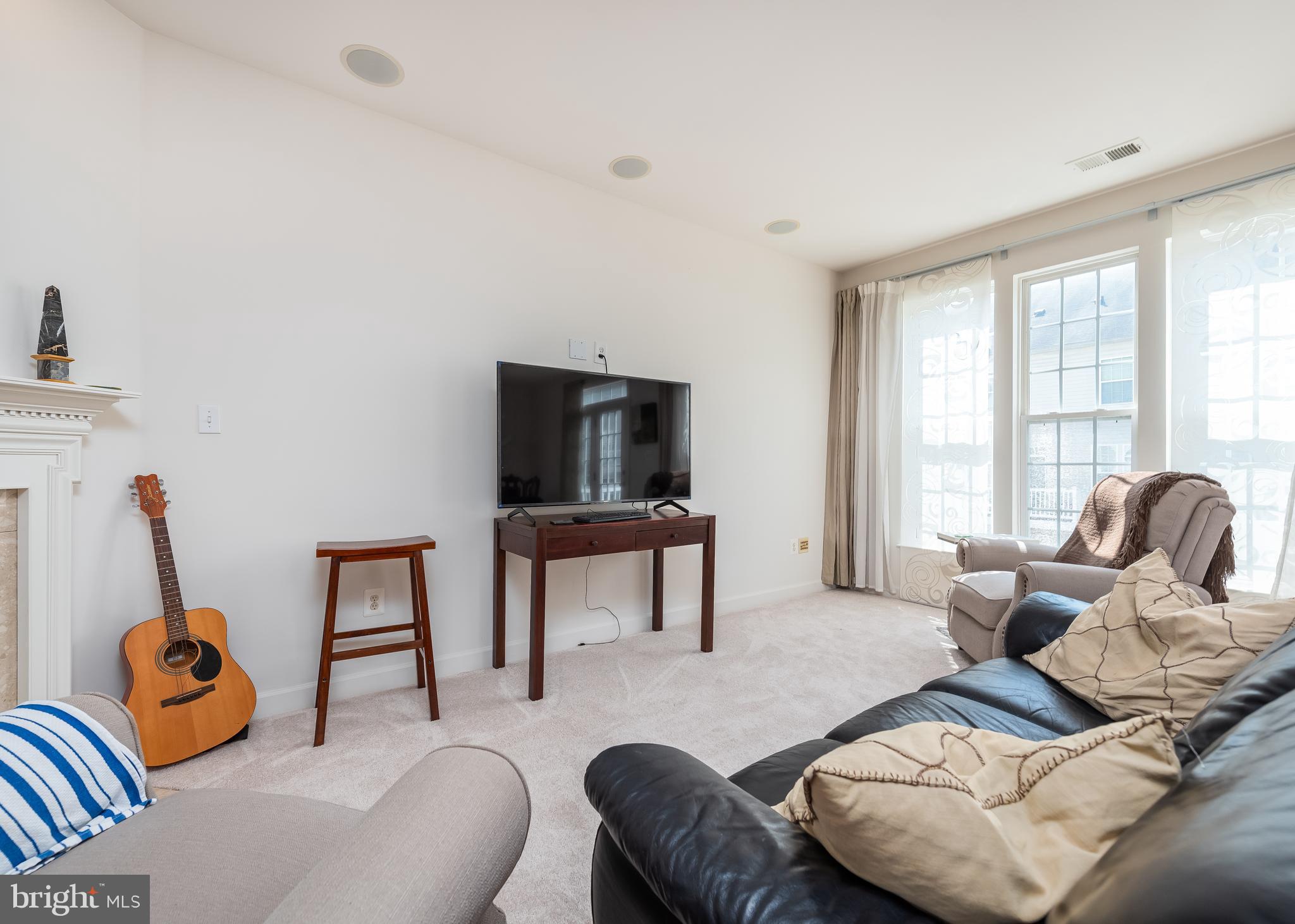 ELKRIDGE CROSSING - Residential