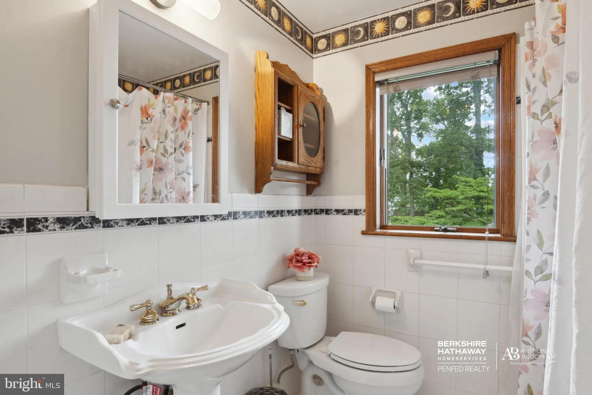 Alexandria, Virginia 22310, United States, 3 Bedrooms Bedrooms, ,3 BathroomsBathrooms,Residential,Coming Soon,132665