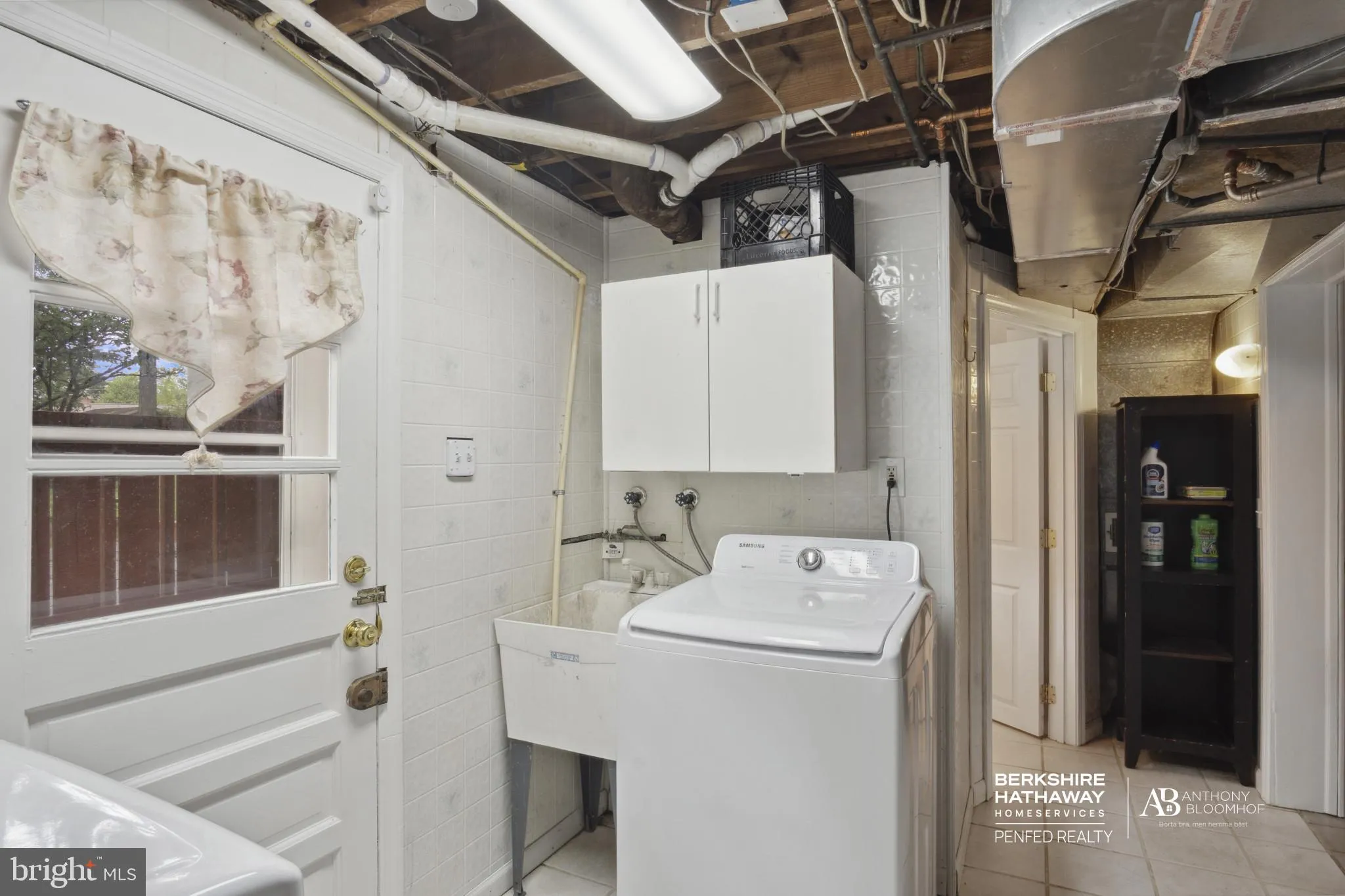 Alexandria, Virginia 22310, United States, 3 Bedrooms Bedrooms, ,3 BathroomsBathrooms,Residential,Coming Soon,132665