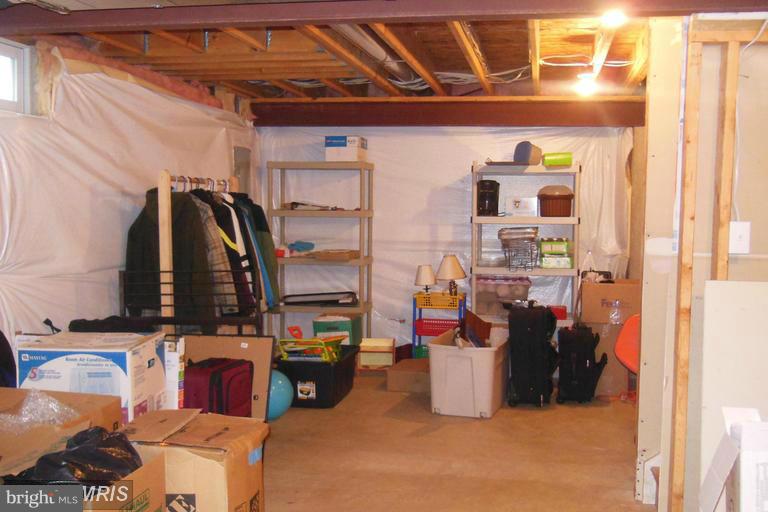 THE HAMLET OF INVERNESS - Residential Lease