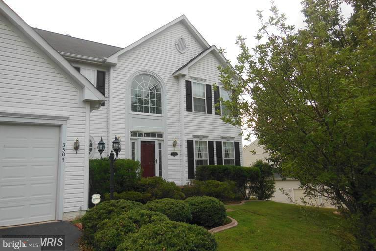 THE HAMLET OF INVERNESS - Residential Lease