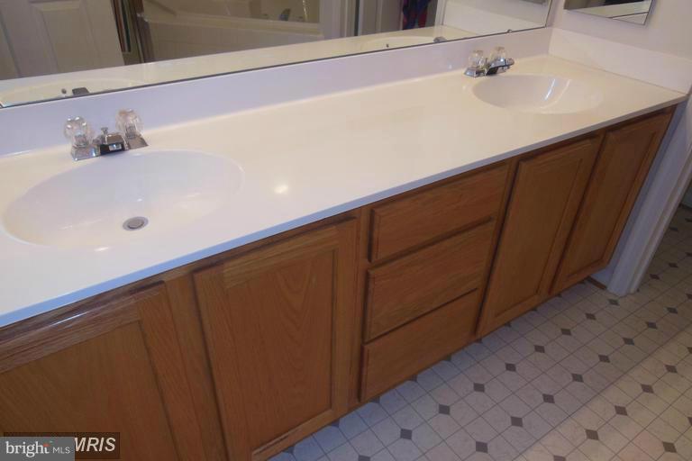 THE HAMLET OF INVERNESS - Residential Lease