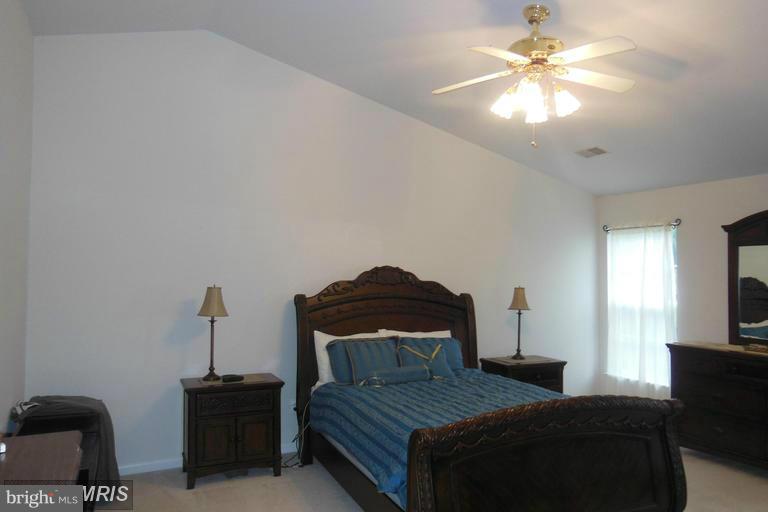 THE HAMLET OF INVERNESS - Residential Lease