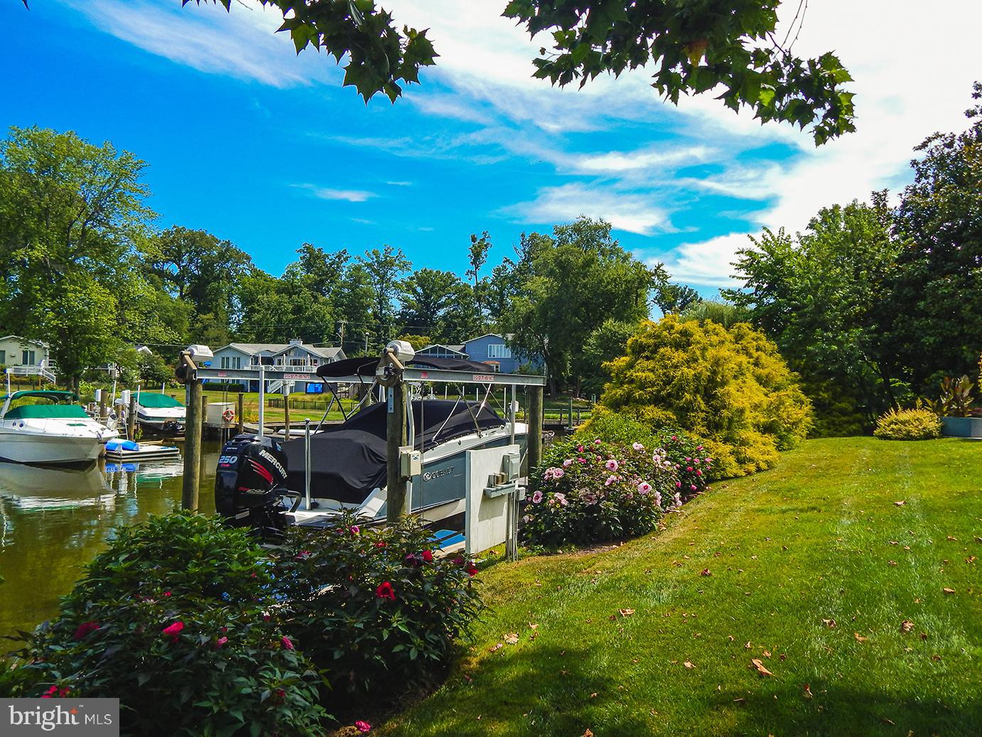 YACHT HAVEN ESTATES - Residential