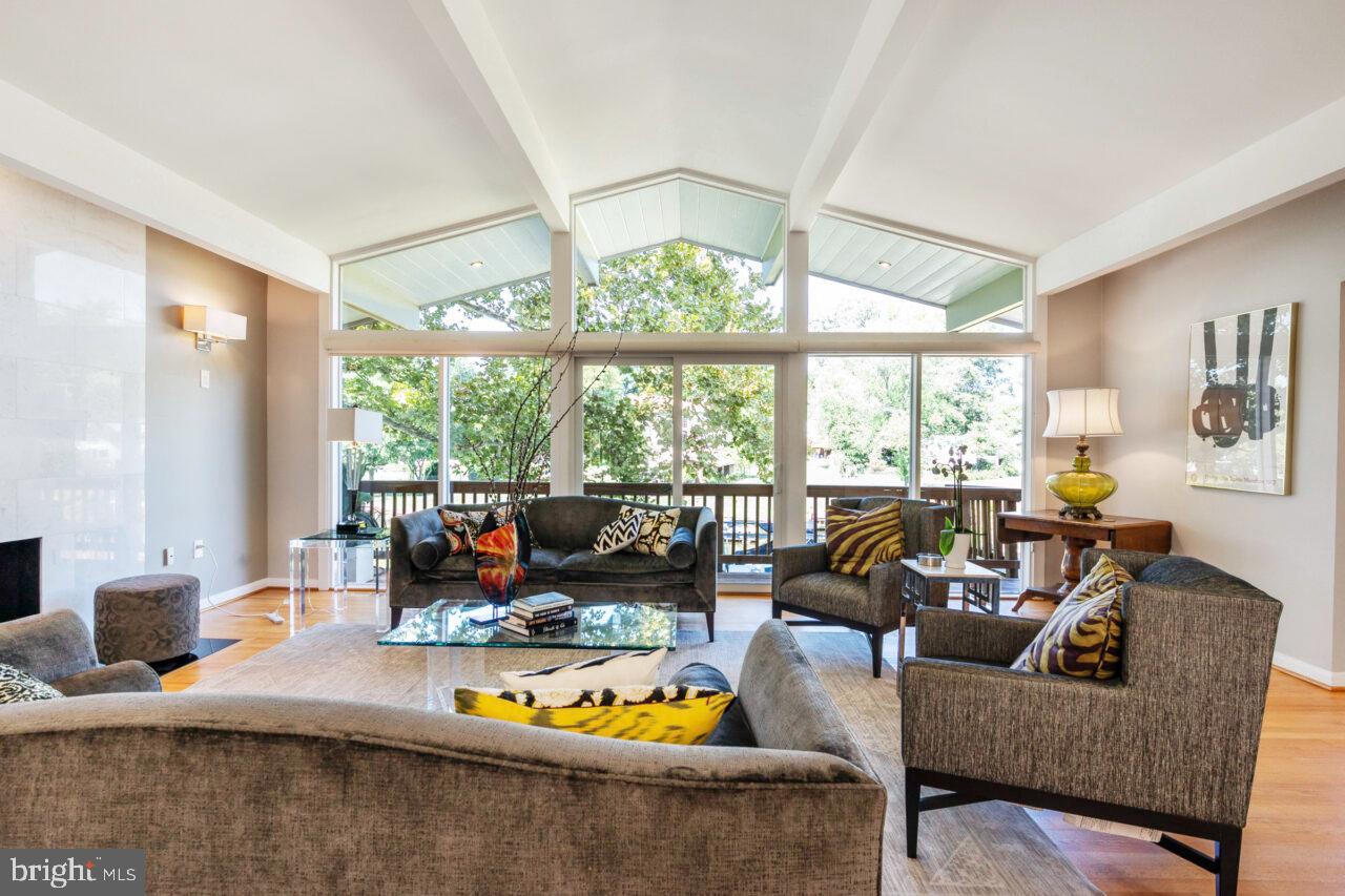 YACHT HAVEN ESTATES - Residential