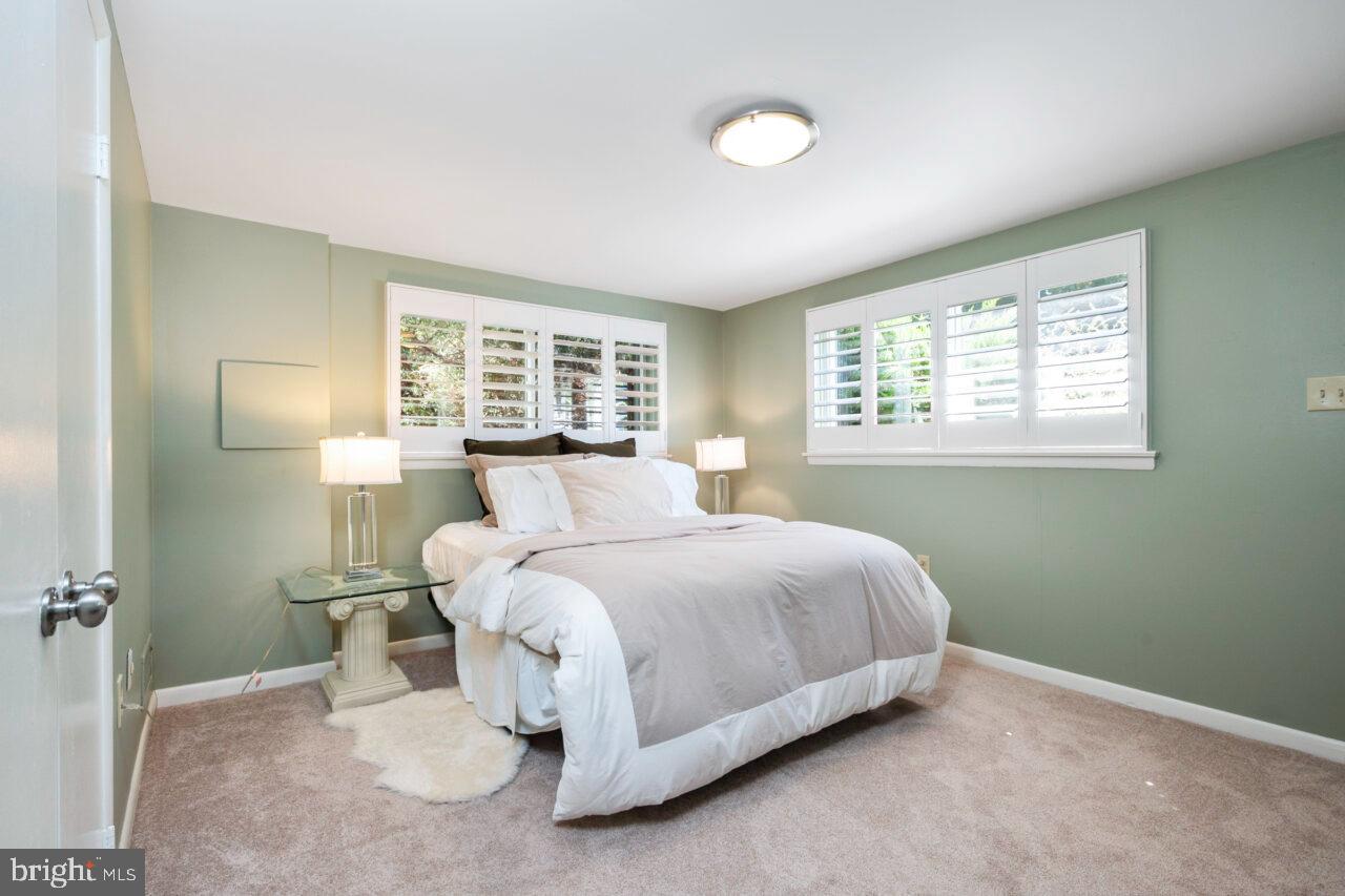 YACHT HAVEN ESTATES - Residential