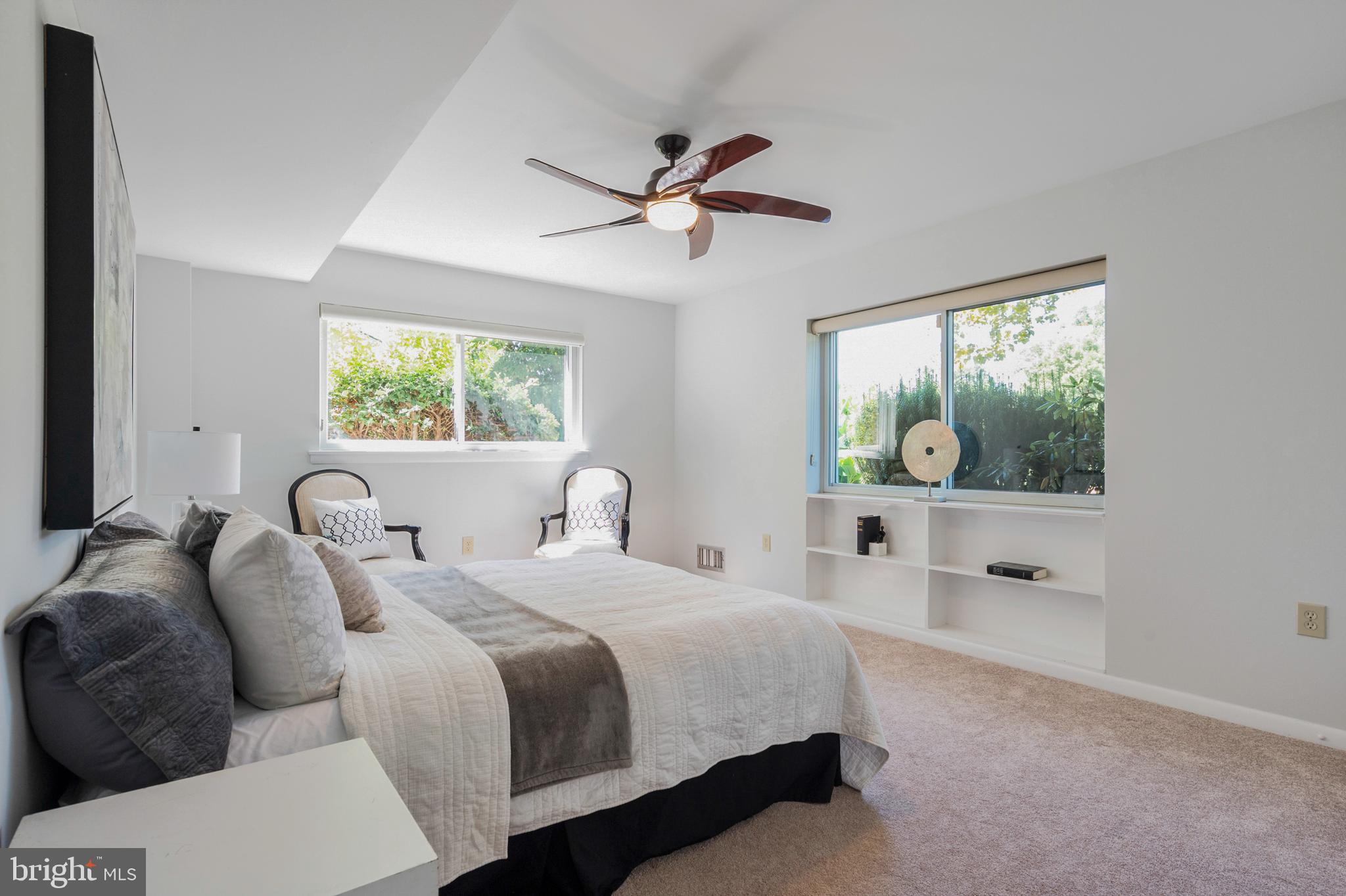 YACHT HAVEN ESTATES - Residential