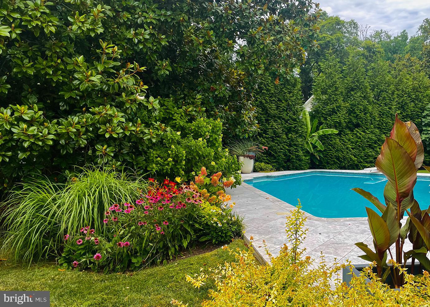 YACHT HAVEN ESTATES - Residential