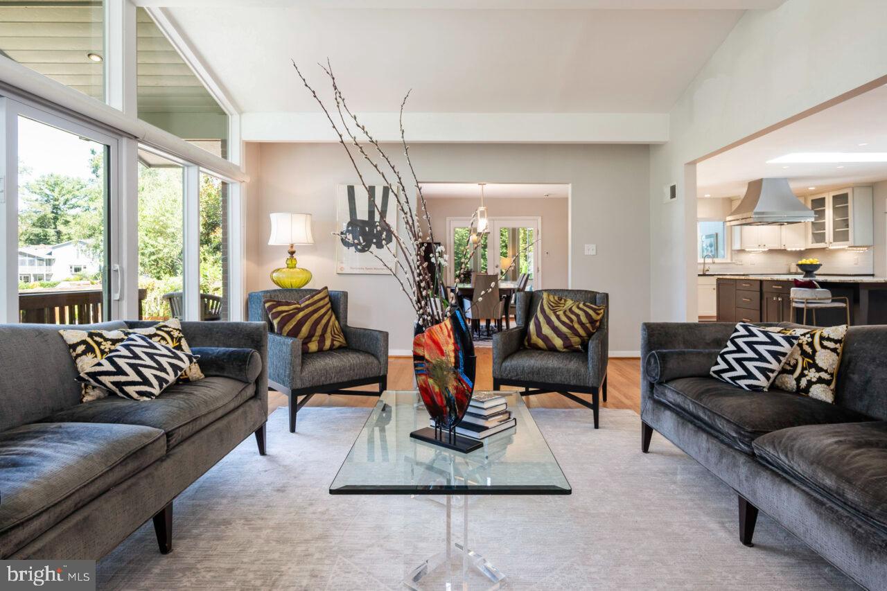 YACHT HAVEN ESTATES - Residential