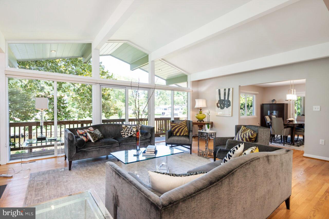 YACHT HAVEN ESTATES - Residential