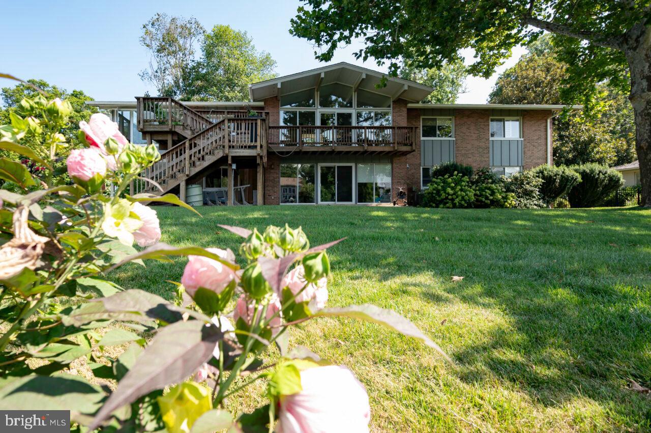 YACHT HAVEN ESTATES - Residential